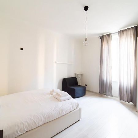 Hbhall Sempione Apartment Милано Екстериор снимка