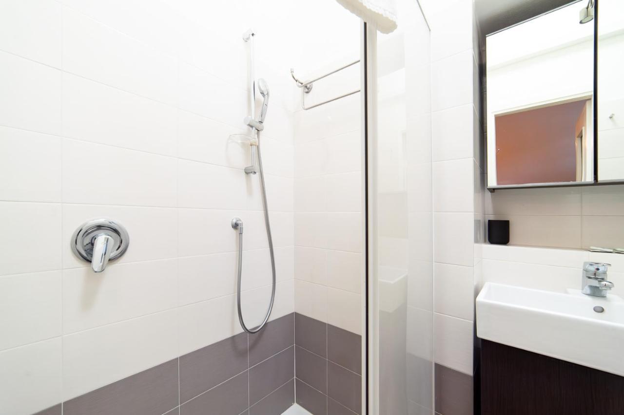 Hbhall Sempione Apartment Милано Екстериор снимка